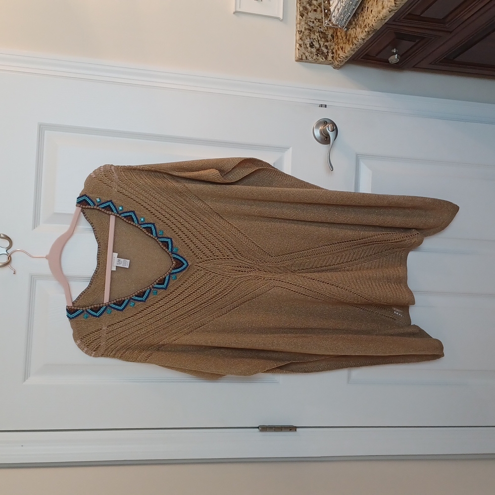 Chico's tan sweater tunic with gold threading throughout and beaded neck. S/M